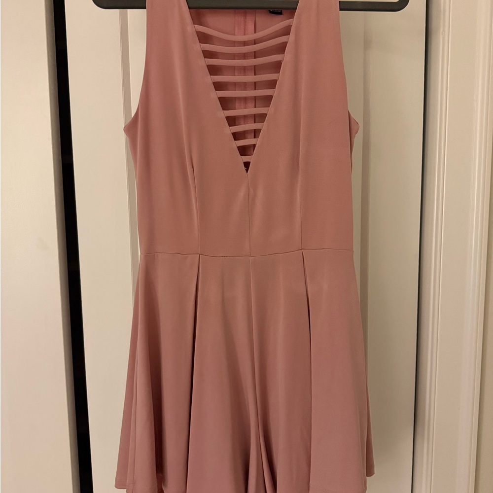 Elegant Pink Sleeveless Dress